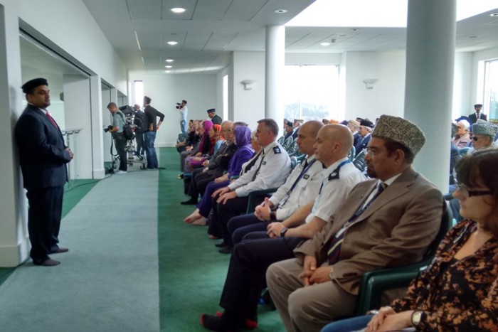 Baitul Futuh Mosque community respect