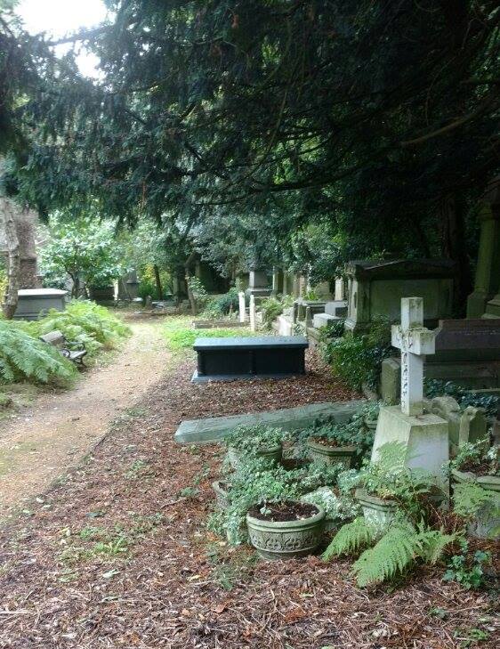 highgate-cemetary-2