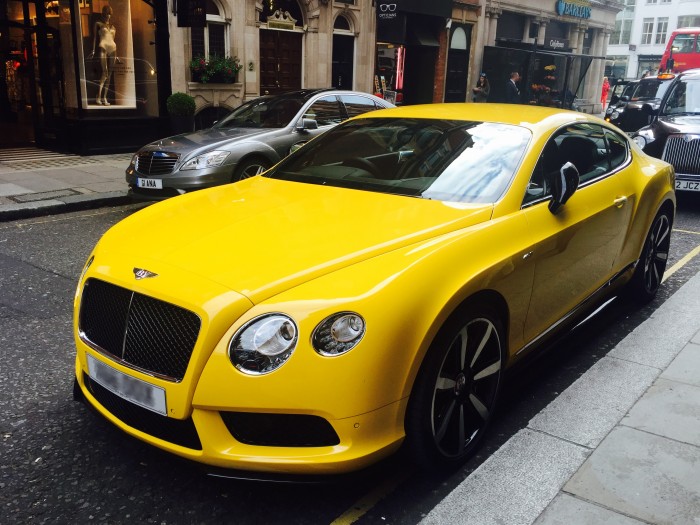 Knightsbridge yellow Bentley2