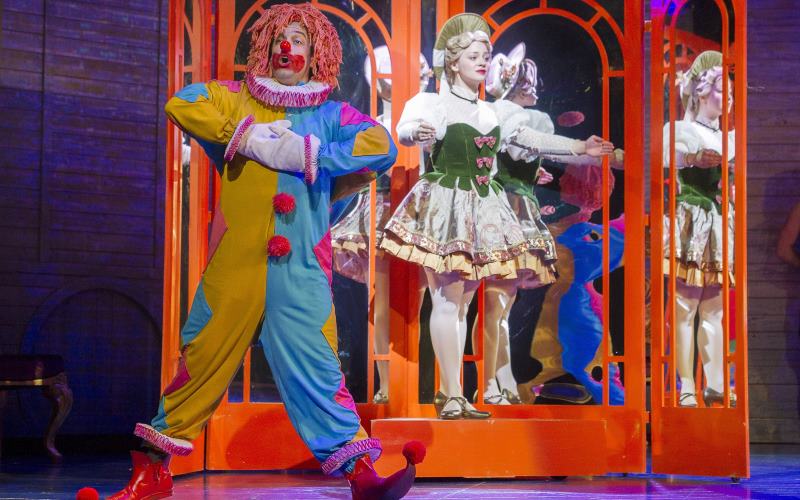 Lee Mead and Carrie Hope Fletcher in Chitty Chitty Bang Bang. Credit Alastair Muir-min