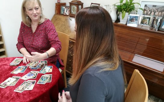 Tarot card reader