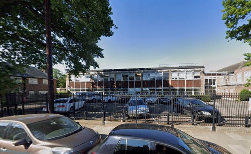 Twickenham mum labels Waldegrave School's Â£160 per week GCSE revision