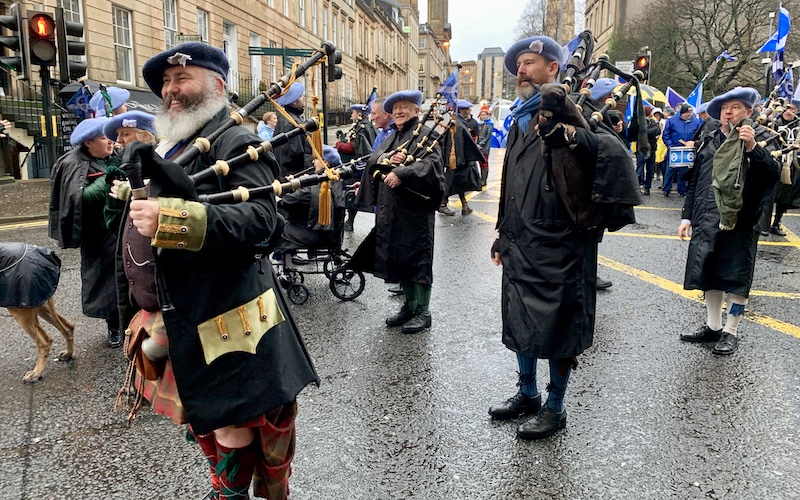 Bagpipe players at the march 