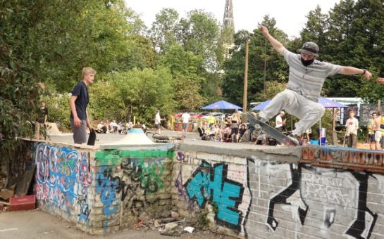 Dulwich DIY skateboarders jam