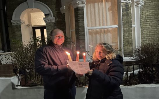 doorstep christmas carols