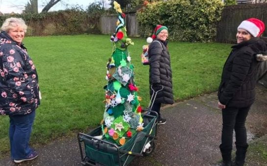 Knitted Christmas tree