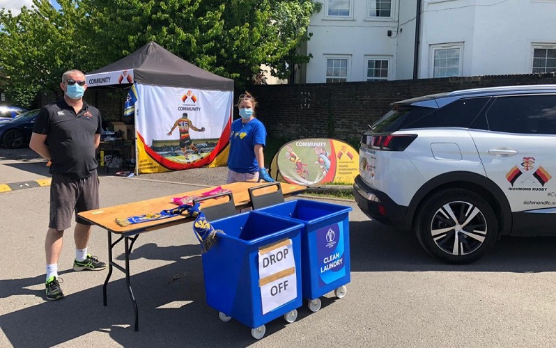 richmond rugby club volunteers collecting donations