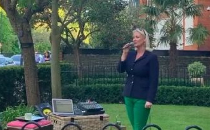 VIDEO: Battersea opera singer brightens lockdown with garden concerts