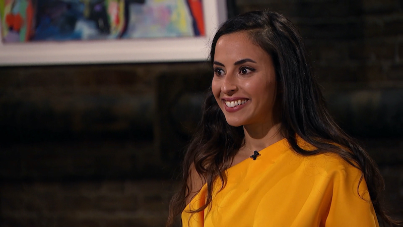 Zena El Farra pitching her art company on Dragons' Den