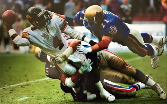 Monarchs defender sacks Barcelona quarterback