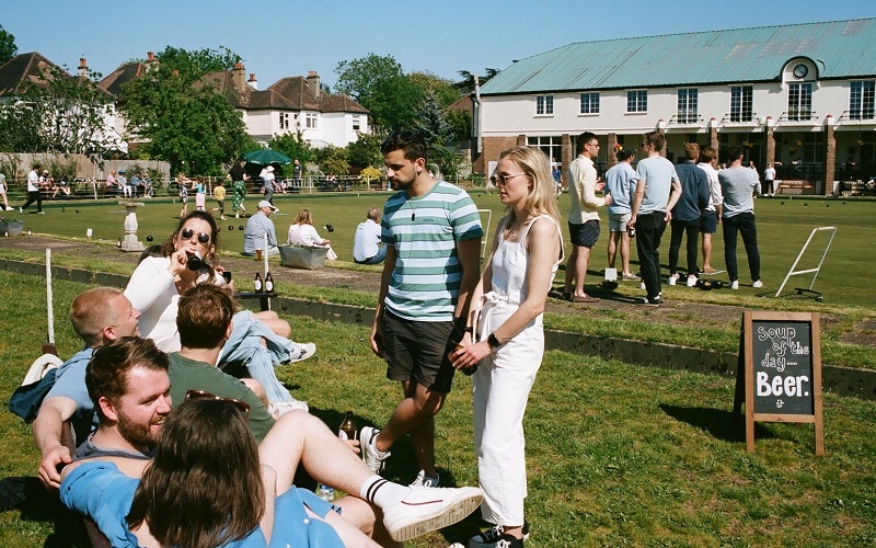 YEBBA beer, garden sunny day people socialising