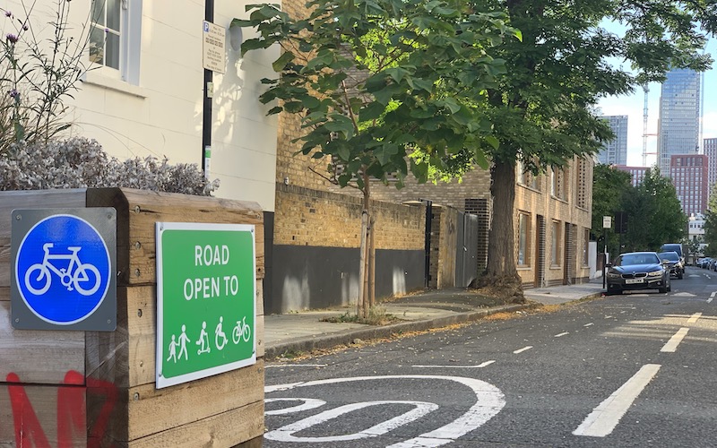Lambeth LTN road sign