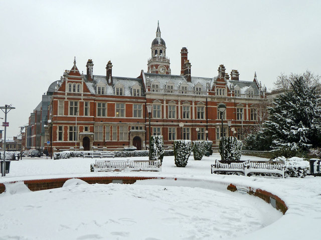 Croydon Town Hall in the snow