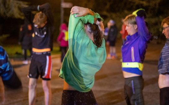 running club stretching