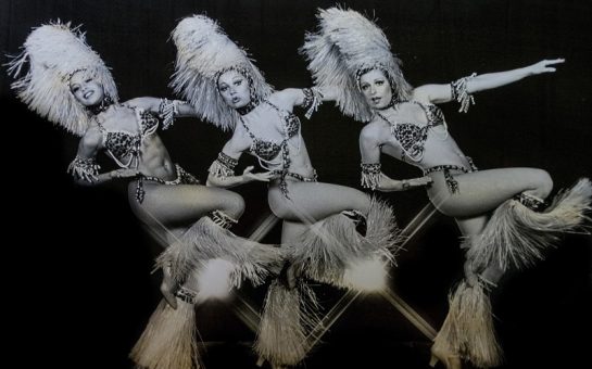 Cabaret dancers