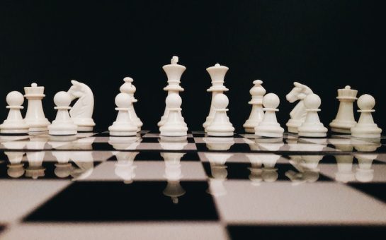 chess board with pieces