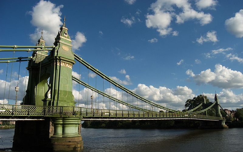 Photo of hammersmith bridge