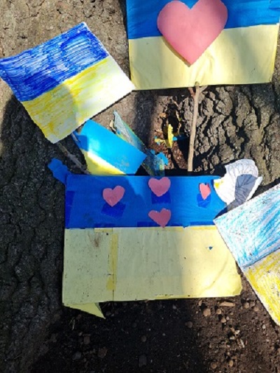 Children design Ukrainian flags