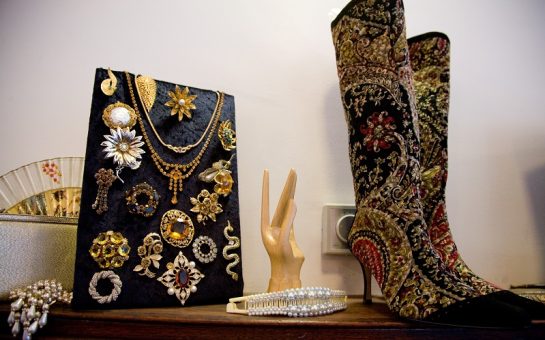 vintage fashion accessories