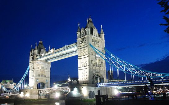 tower bridge at night