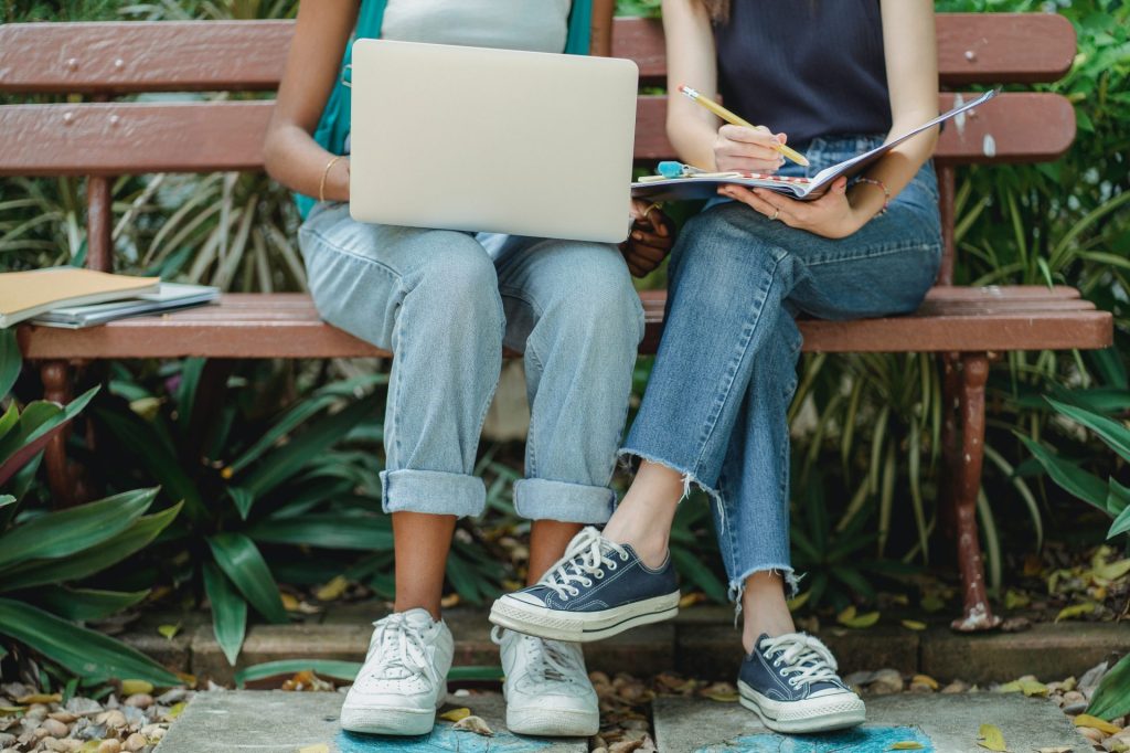 Women sitting on a bench 