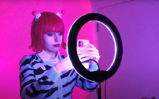 Nina setting up her Tiktok video with a ring light
