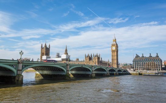 Image of Palace of Westminster and bridge over the River Thames