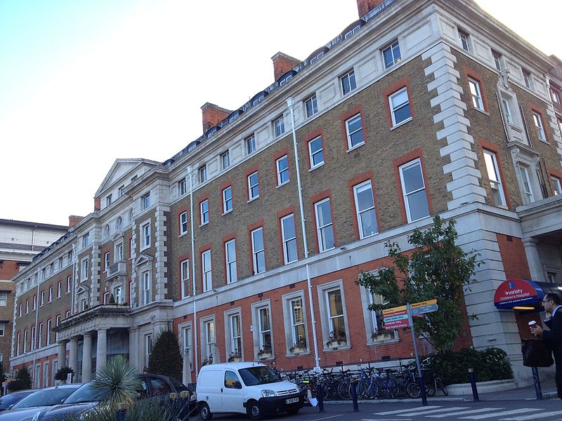 Entrance to Kings College Hospital