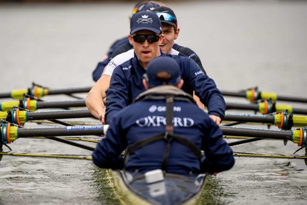 Oxford University men rowing