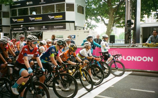 riders on the startling of 2022 RideLondon Classique