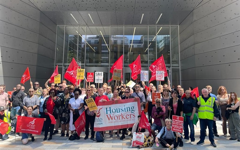 St Mungo's workers and Unite union members protest about pay