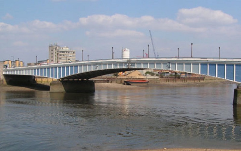 A view of Wandsworth Bridge