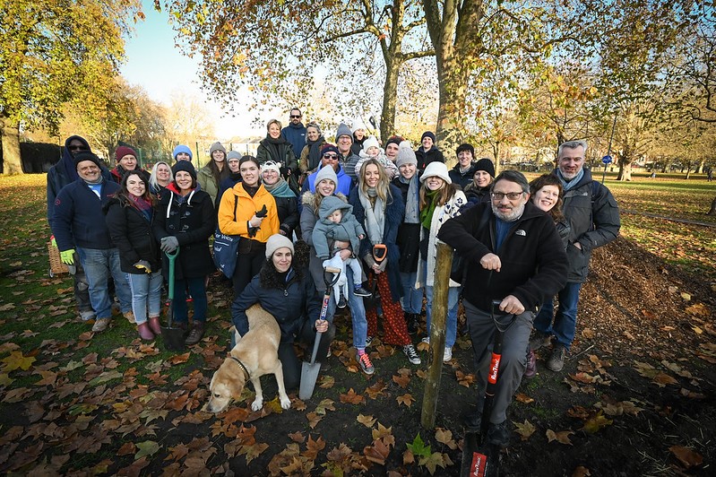 A picture of community members planting a 'Tiny Forest' on Eelbrook Common.