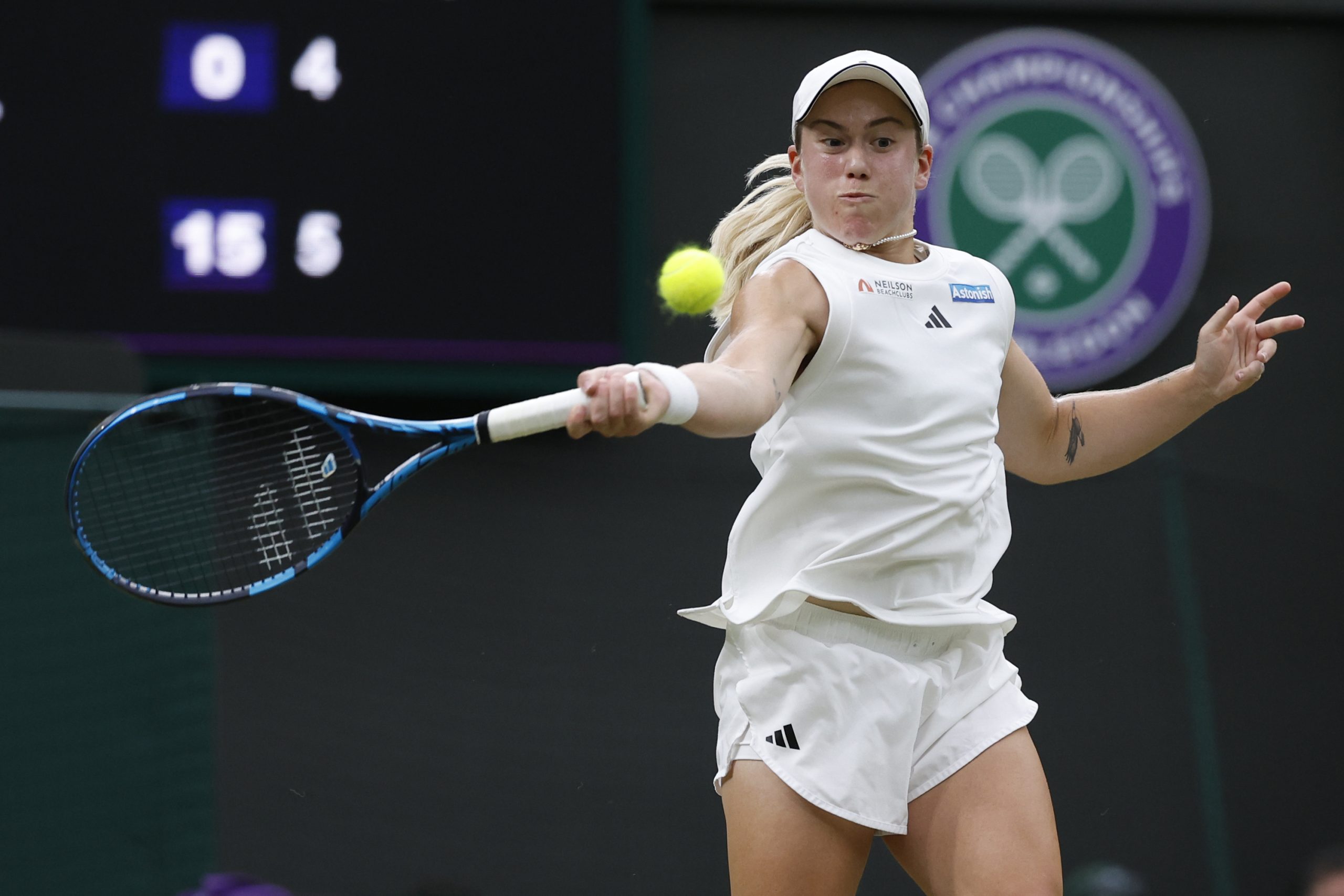 The Unforgettable Sonay Kartal Wimbledon Upset 8 Sonay Kartal on Wimbledon court