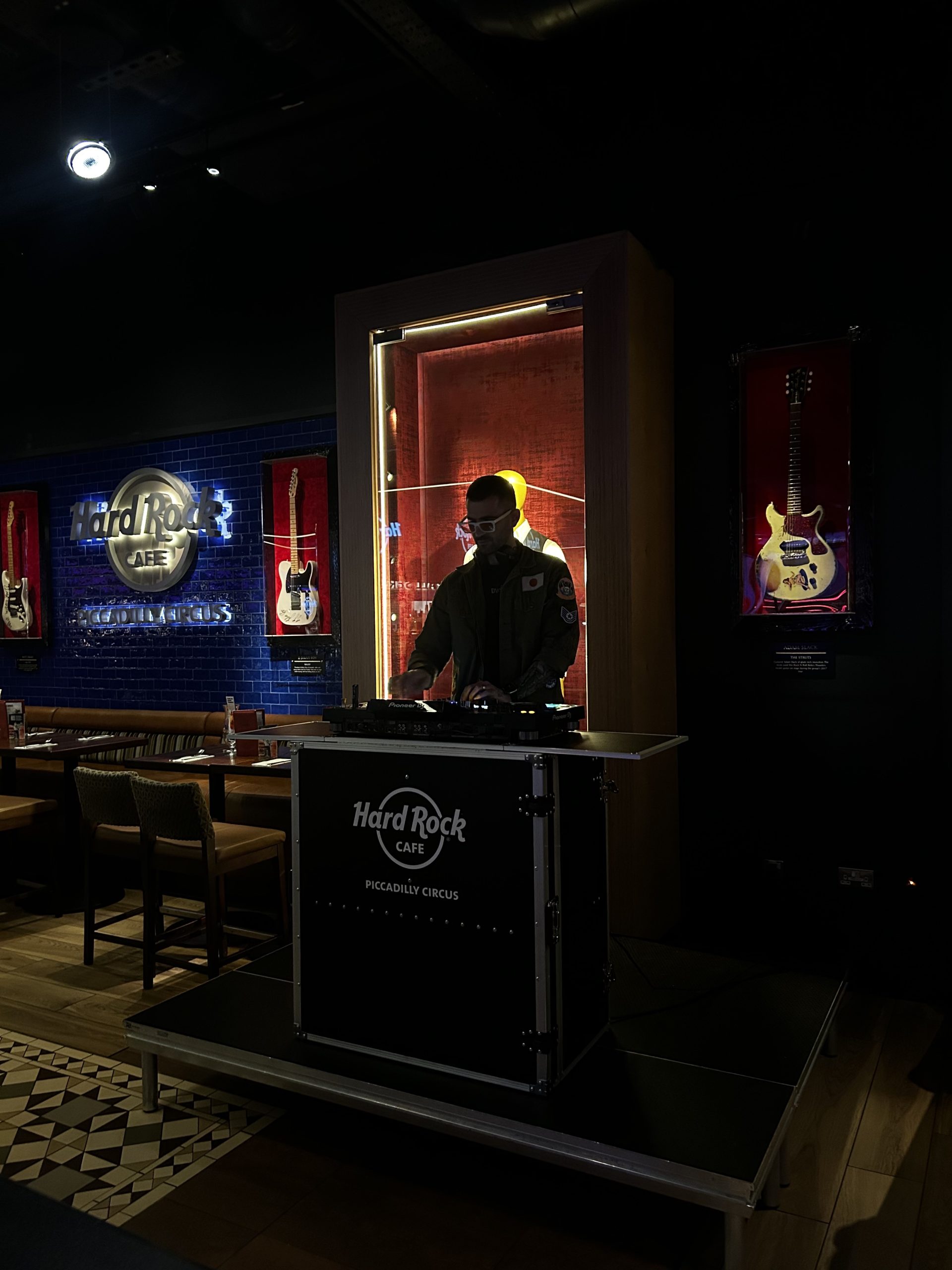 Review: Valentine's Day at iconic Piccadilly Hard Rock Cafe