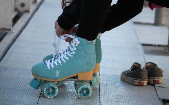 A photo of some roller skates.