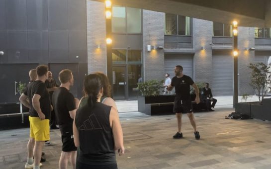 Picture of a self-defence taking place in an underpass.