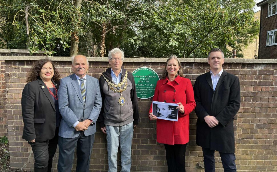 Leonie Cooper LA, Lord Attlee, Mayor of Wandsworth Fleur Anderson MP, Council Leader Simon Hogg commemorate Clement Attlee