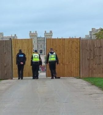 The "wall of steel" made of wood outside Windsor Castle