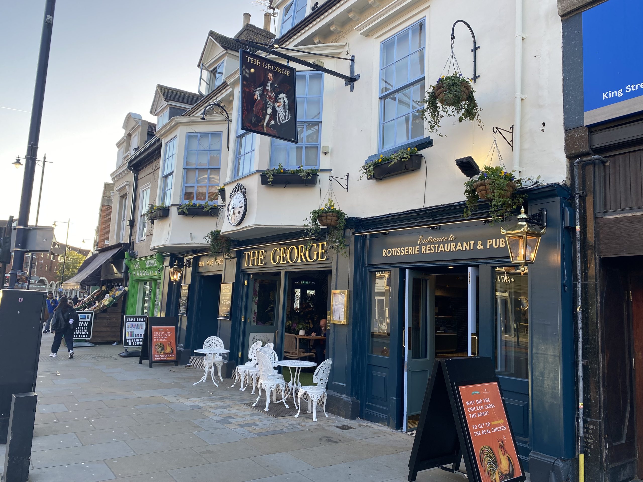 The George pub on Twickenham high street
