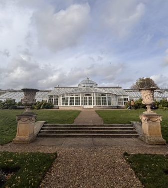 Picture of Chiswick conservatory in Chiswick House and Gardens.