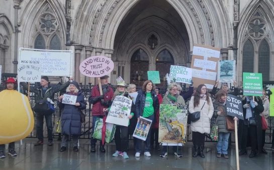 WATCH: Save Wimbledon Park campaigners protest Royal Courts of Justice as new legal battle intensifies