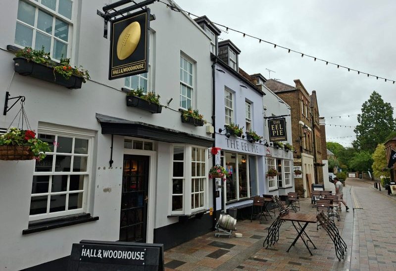 The Eel Pie in Twickenham serves up satisfying and delicious pub grub