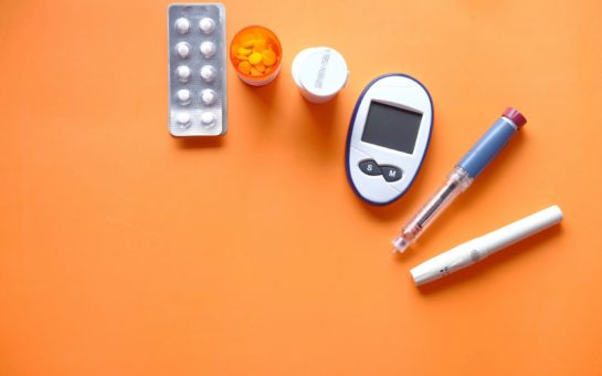 Different diabetes pill, insulin and glucose tracker