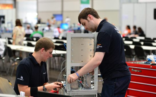 People learning on an apprenticeship