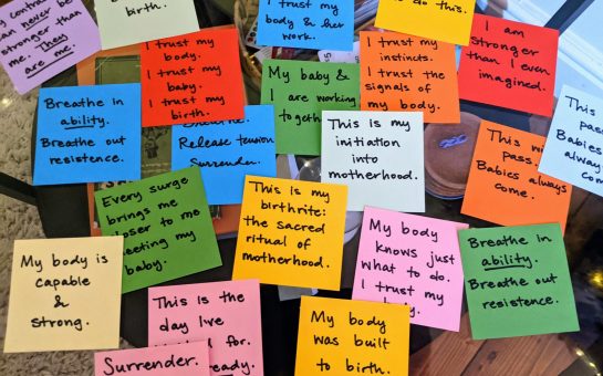 Doula services promoted through post it notes. Copyright: Lisa Harris