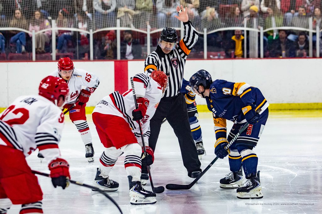 Face off during Streatham Redhawks vs Romford Buccaneers